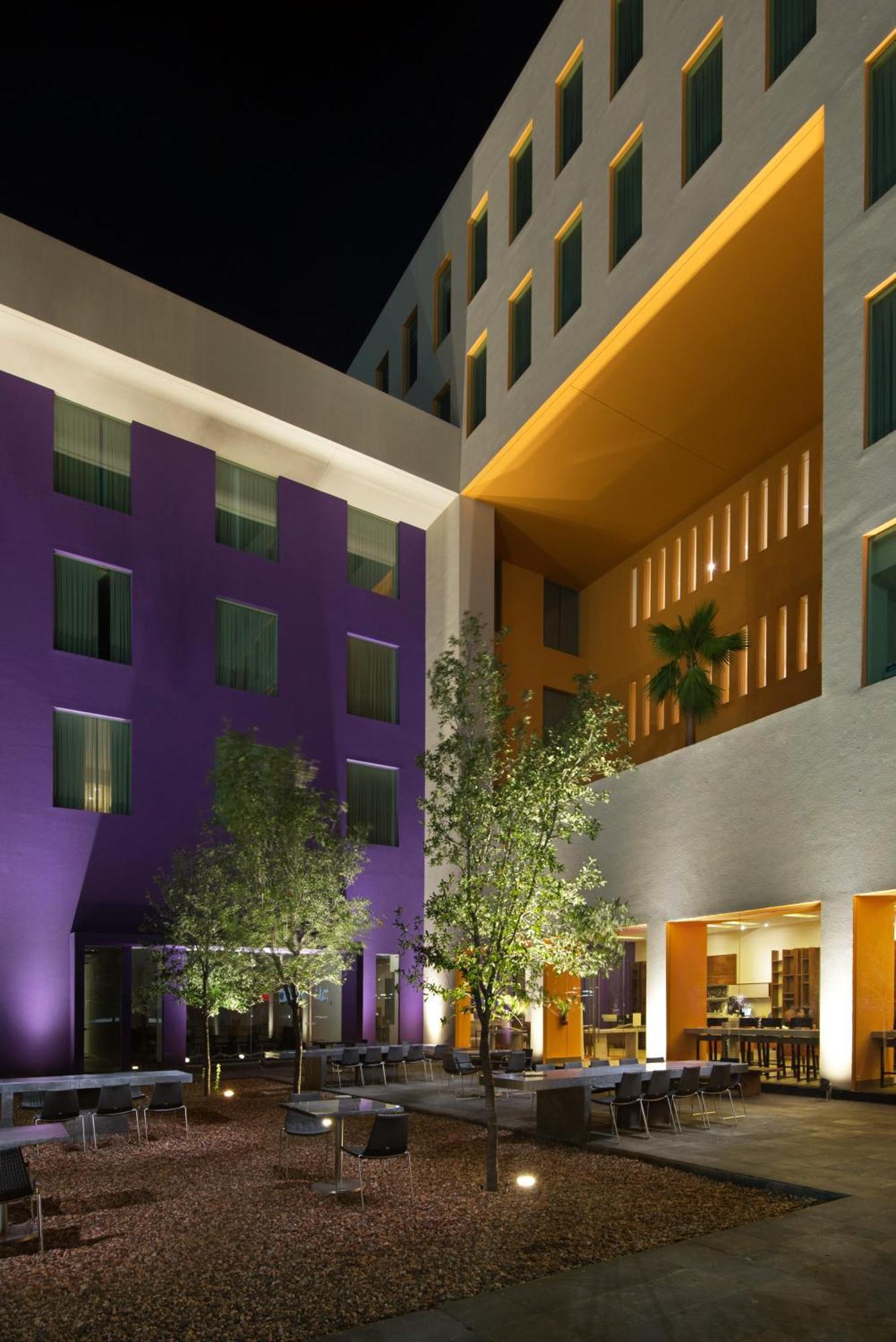 Hilton Garden Inn Monterrey Airport Villa Juárez Exteriör bild