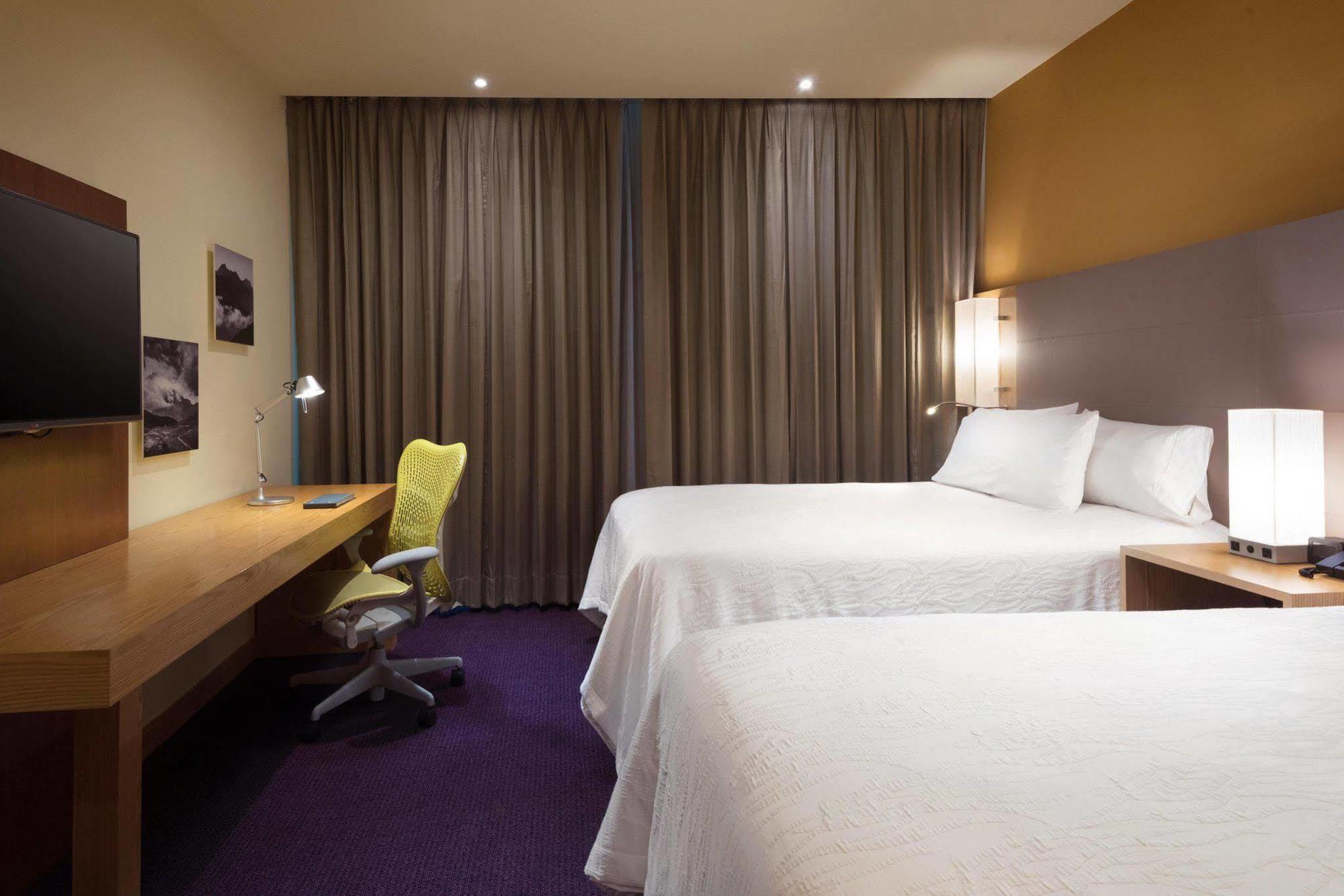 Hilton Garden Inn Monterrey Airport Villa Juárez Exteriör bild